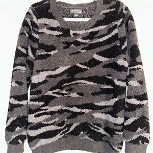 Barefoot Dreams Black and Gray Camo Sweater